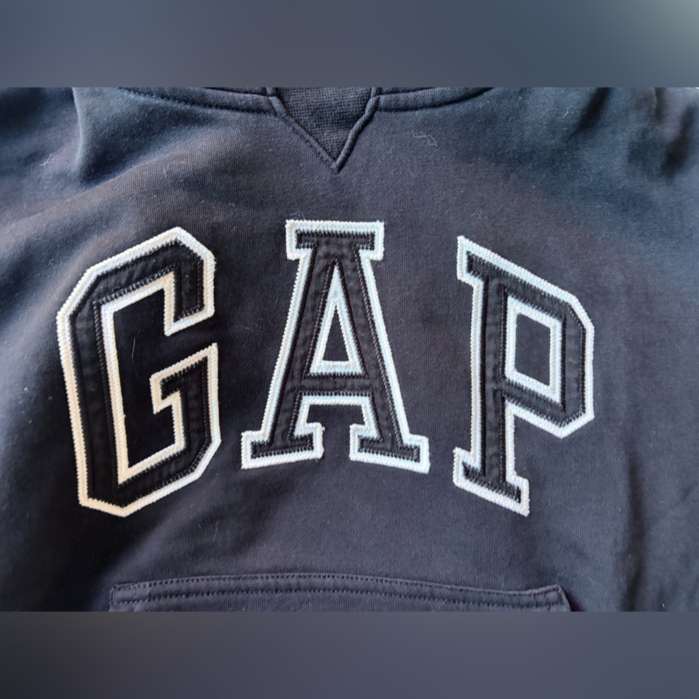 GAP Teen Black Hoodie - Picture 2 of 3